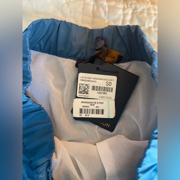 💯 AUTHENTIC Louis Vuitton 3D Monogram Board Shorts - Picture 5 of 5